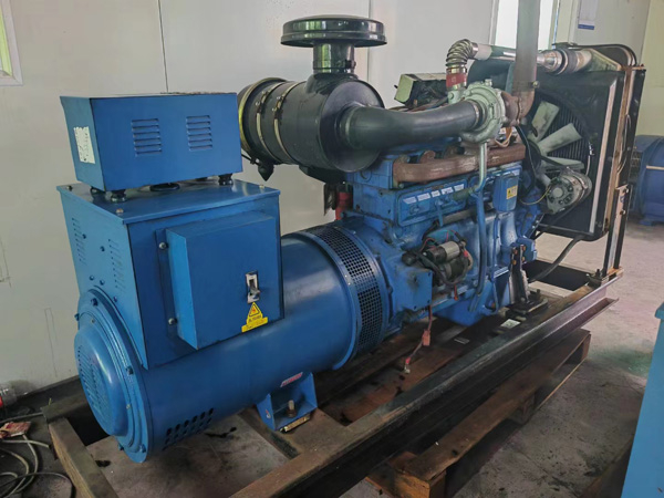 东山100kW柴油发电机组使用多级机油有哪些优缺点？